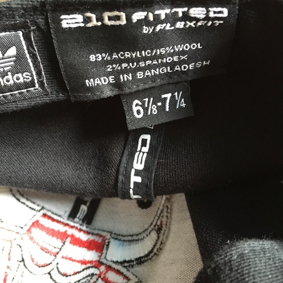 Chicago Bulls Addidas Flat Rim FlexFit Hat - Picture 5 of 6